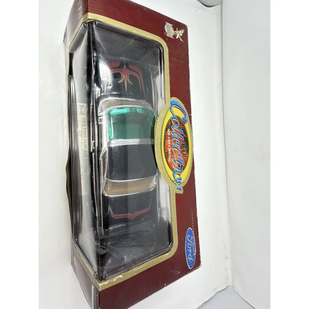 Road‎ Tough 1957 Red Chevrolet Bel Air Convertible Die cast Car 1:18 NIB